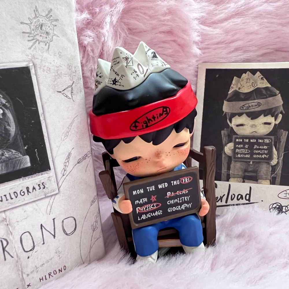 Hirono From “Tamed Wildgrass” Series Figures - “Overload”